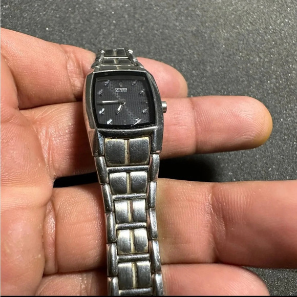 citizen Eco Drive Ladies Cocktail Watch Silvertone Diamond Dial B023-S058112 - Picture 4 of 11